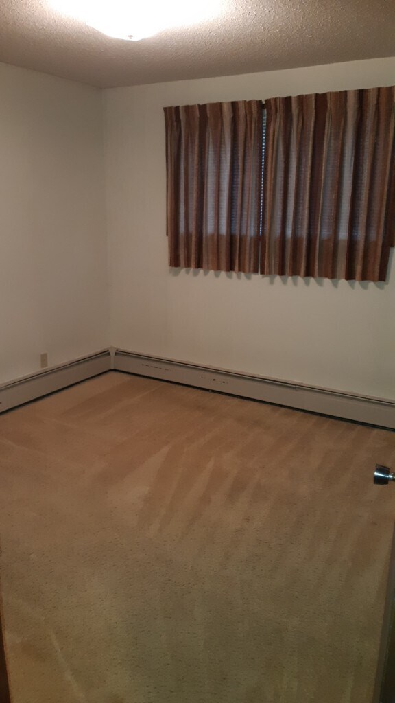 Photo - 0 Bed 0 Bath Unit in Red Deer, AB Unit 2
