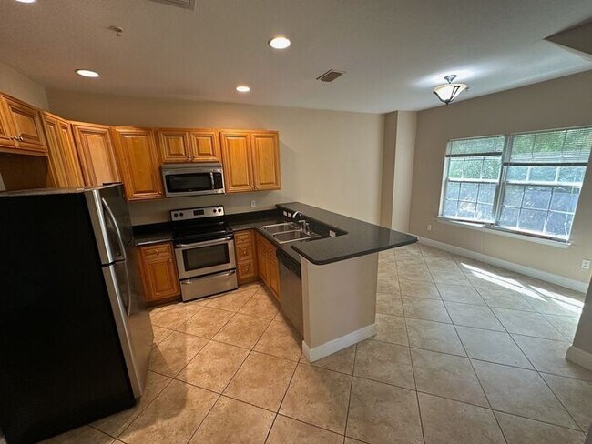 Photo - Beautiful 3 bed 3 bath town home