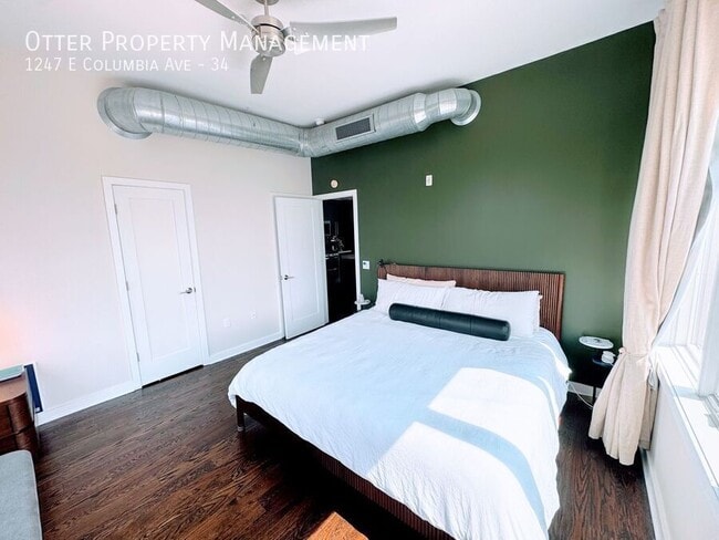Photo - 1247 E Columbia Ave