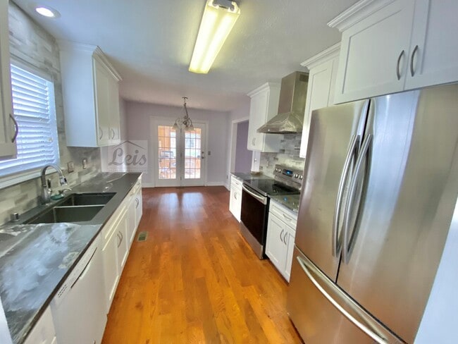 Photo - 2517 Newcastle Dr