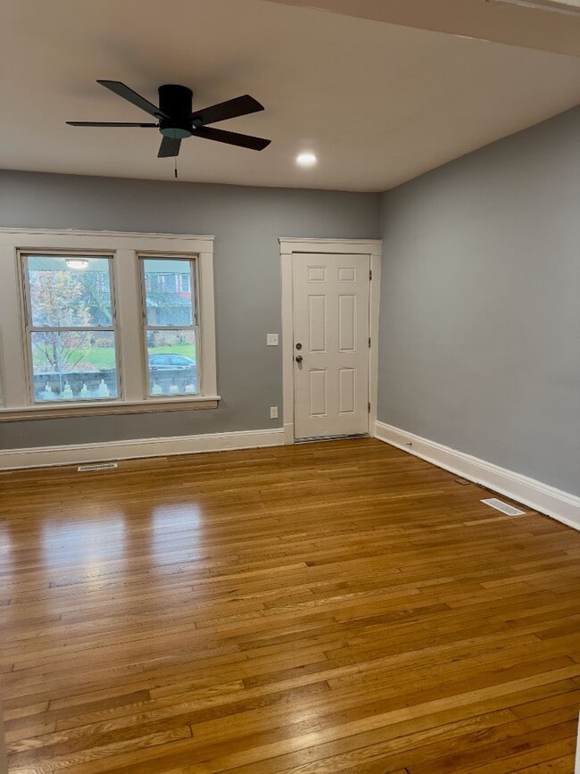 Photo - 2407 Woodmere Dr