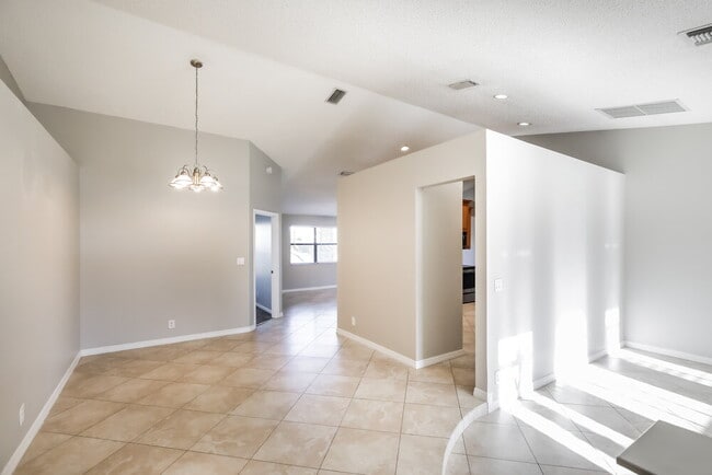 Photo - 487 SW 169th Terrace
