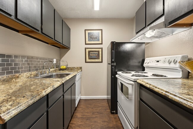 Avondale Apartment Homes