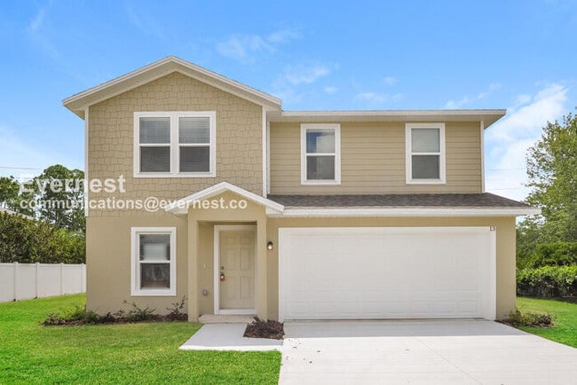 Building Photo - 5 Bed/3 Bath Home with Fenced Yard / Pet-friendly / Coming Soon!
