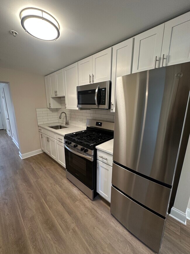 Kitchen - 9300 Main St Unit 9300 Main #12