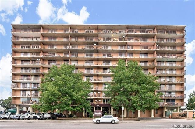 Building Photo - 2225 E Buchtel Blvd Unit 307