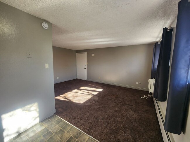 Photo - 1941 Clinton St