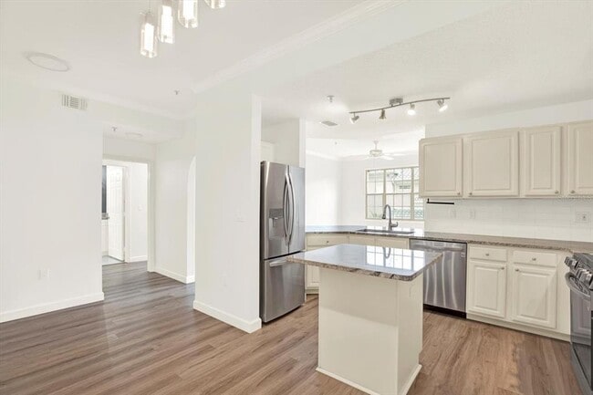 Photo - 501 Knights Run Ave Unit 1133