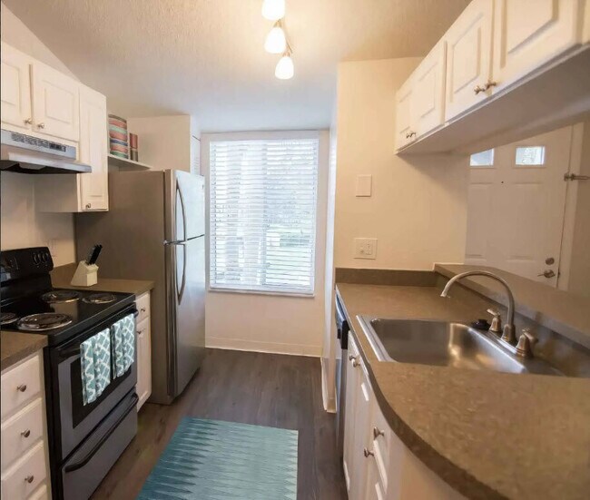 Photo - Park Village