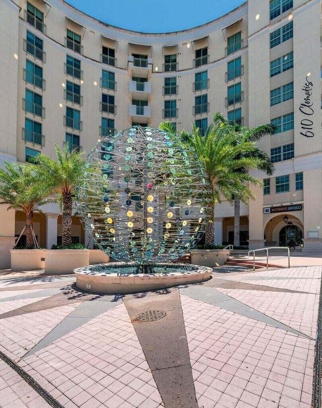 Building Photo - 610 Clematis St Unit 304