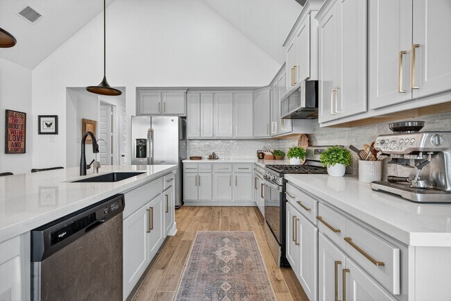 Photo - 31418 Golden Cliffs Ln