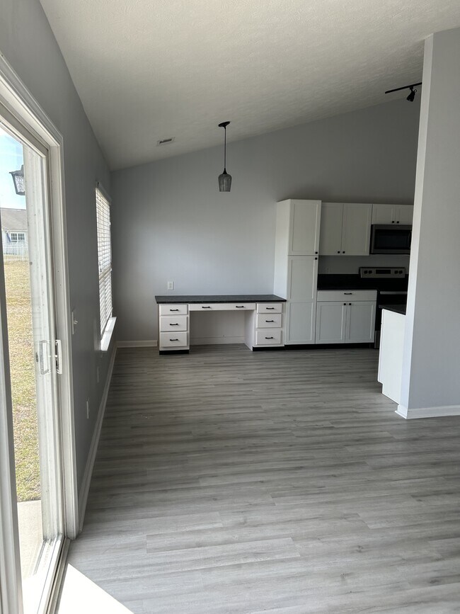 Photo - 4328 Heartwood Ln