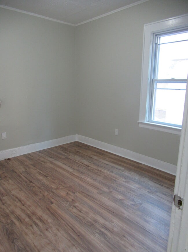 Photo - 56 Durand Pl Unit 1