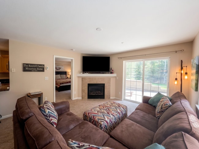 Photo - 163 Pelican Cir