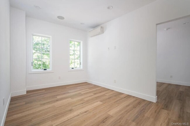 Photo - 270 Garden St Unidad b