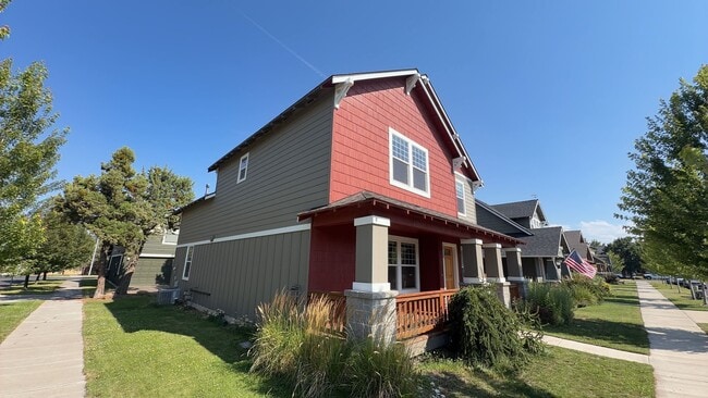 Photo - 2728 NE Black Oak Pl