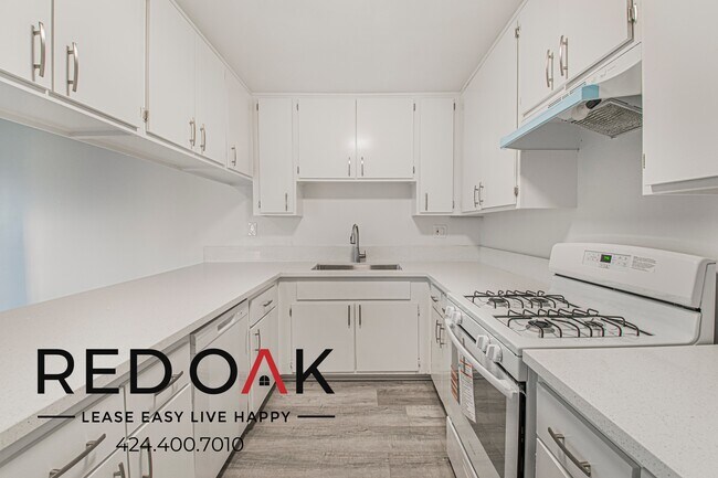 Photo - 10133 Pinewood Ave Unit 13