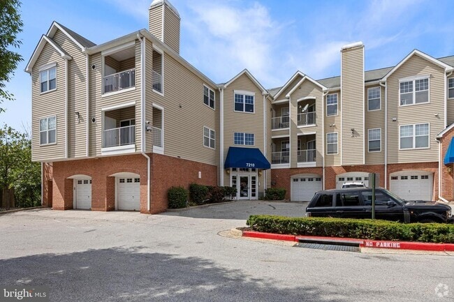 Building Photo - 7210 Bogley Rd Unit Bogley 302 Rental