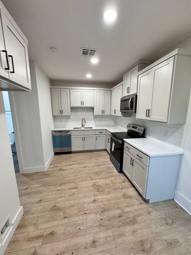 Photo - Freshly remodeled duplex available for rent!