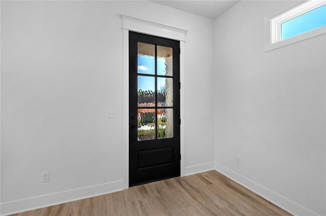 Photo - 2308 S 31st Pl