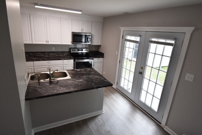 Photo - 630 S Main St Townhome