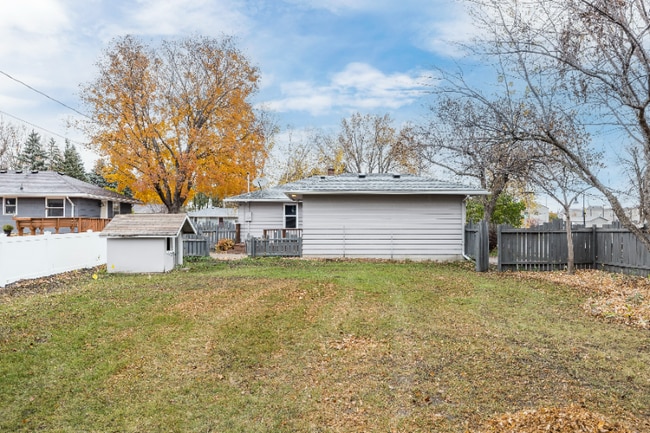 Photo - 301 W 2nd St