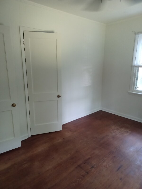 Photo - 217 Westerwood Dr Unit 1 utilities included