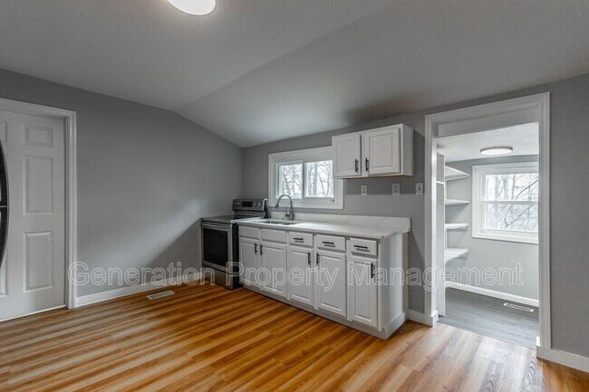 Photo - 804 Mcgowan Rd