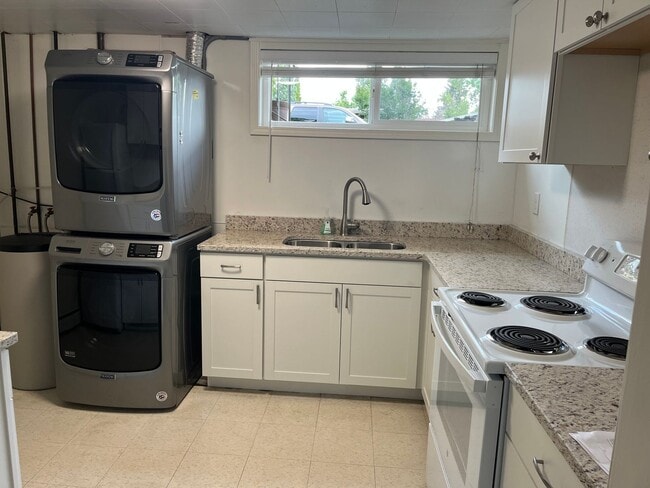 Photo - 1020 W Story St Unit 1020 W Story