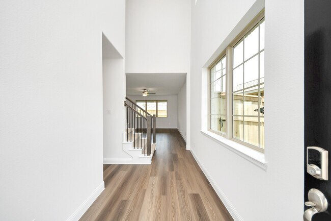 Photo - 4042 Colony Ln