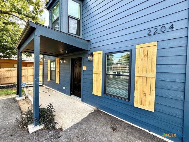 Photo - 2204 W San Antonio St Unit 1