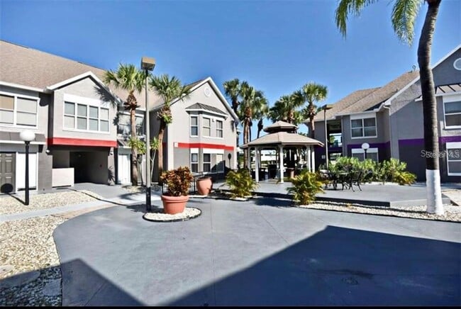 Building Photo - 3100 Parkway Blvd Rental