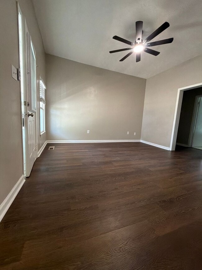 Photo - 2515 Cedar Ln