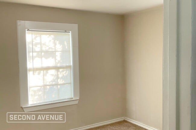 Photo - 321 17th Ave N