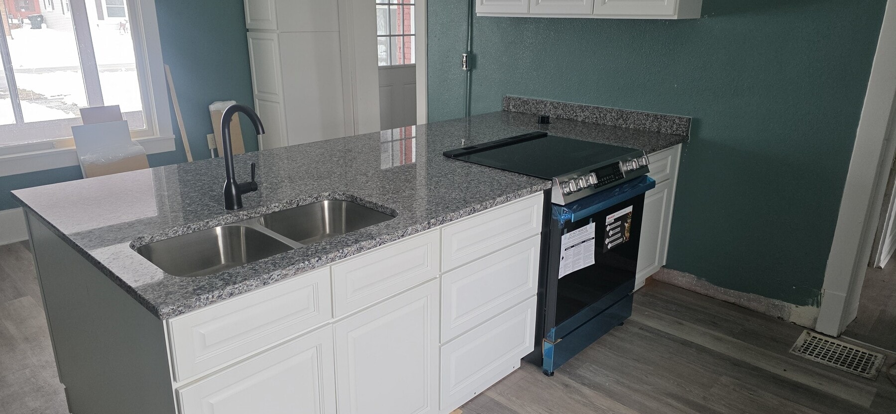 Photo - 402 N Washington St