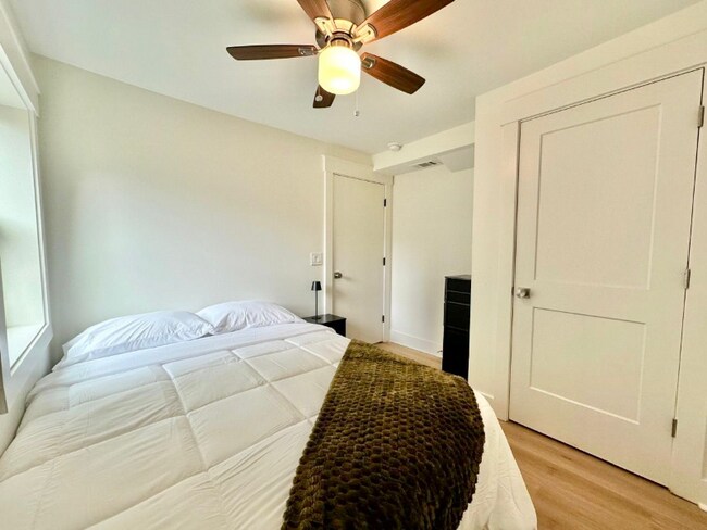Photo - 1313 Live Oak St