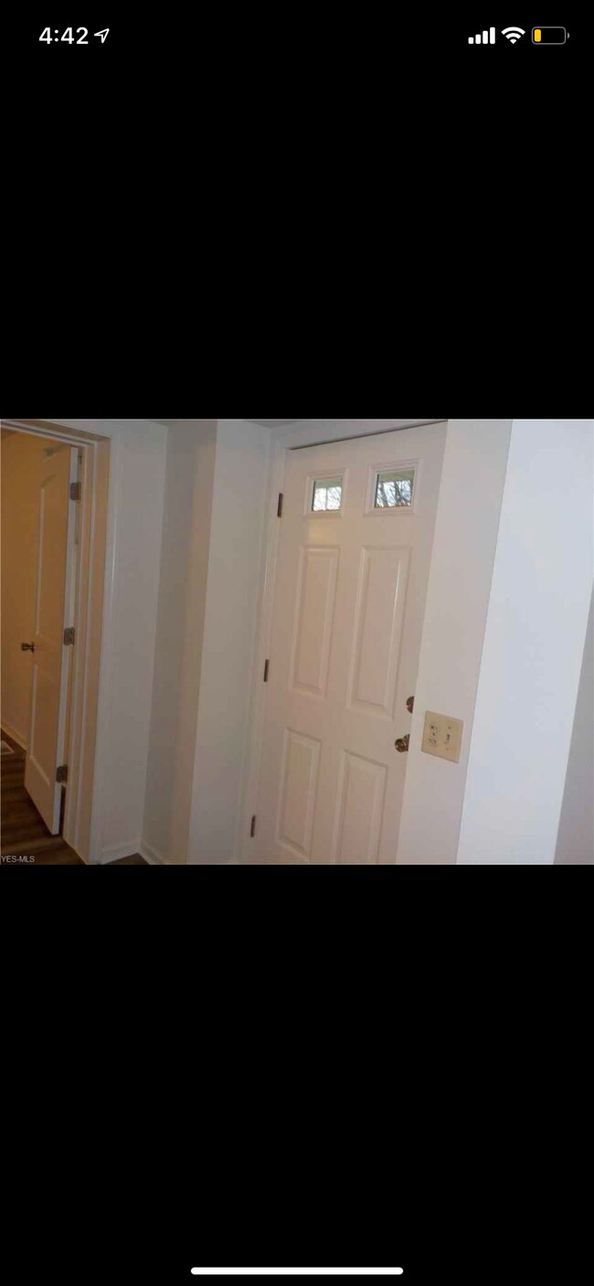 Photo - 1205 1/2 Pershing Rd