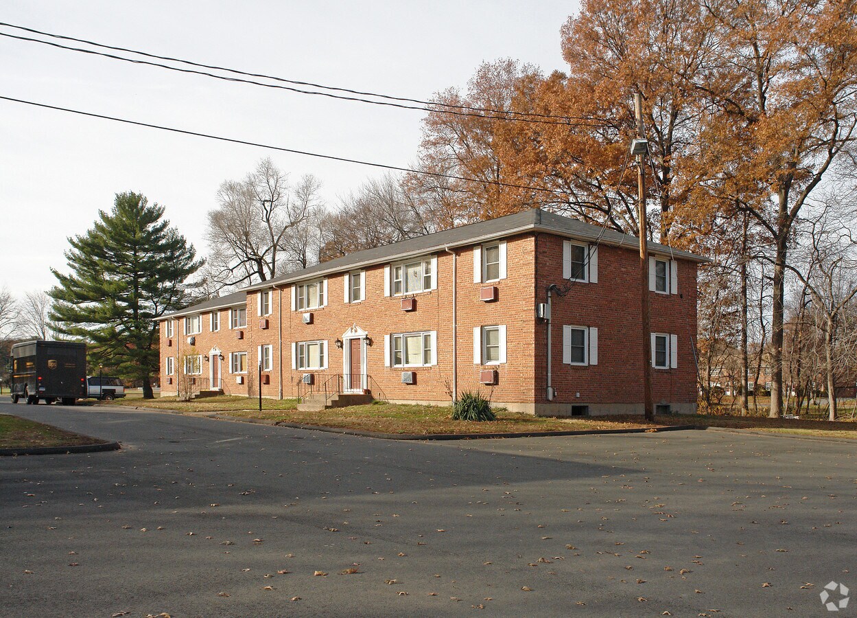 Photo - 158 S Washington St Apartments