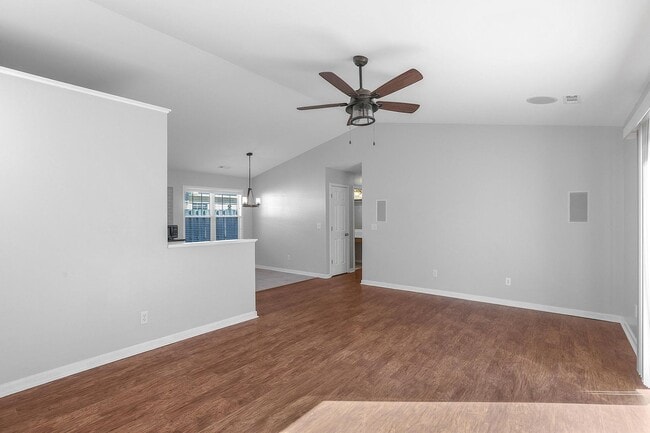 Photo - House for Rent in Wilmington with Fenced yard!