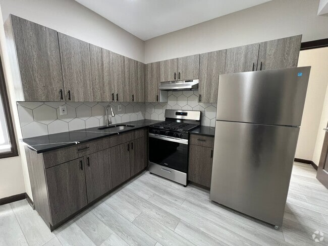 Building Photo - 163 Elwood Ave Unit 2R Rental