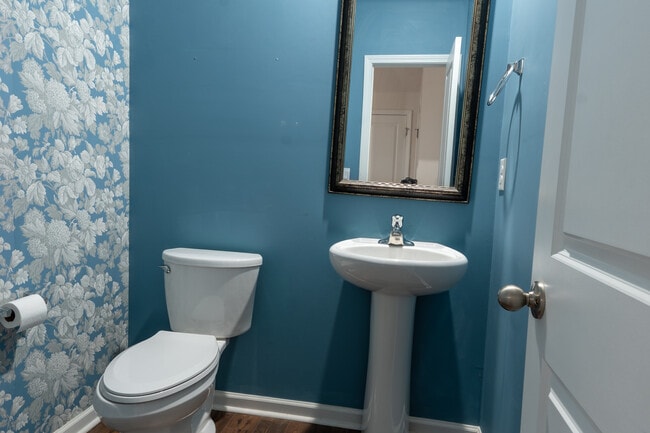 Photo - 211 Darrowby Wy