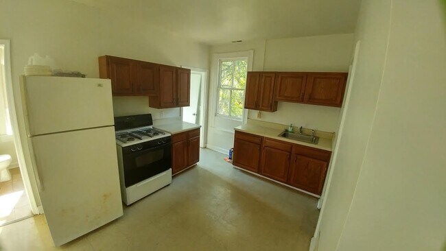 3503 E Marshall St Unit 2