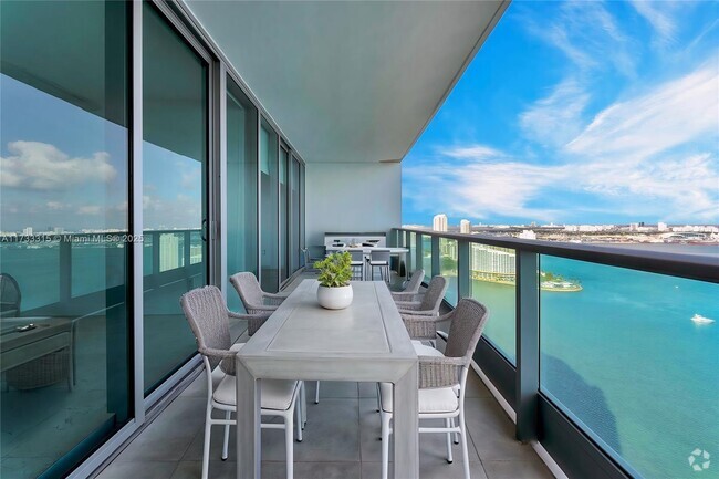 Building Photo - 1331 Brickell Bay Dr Unit 3807 Rental