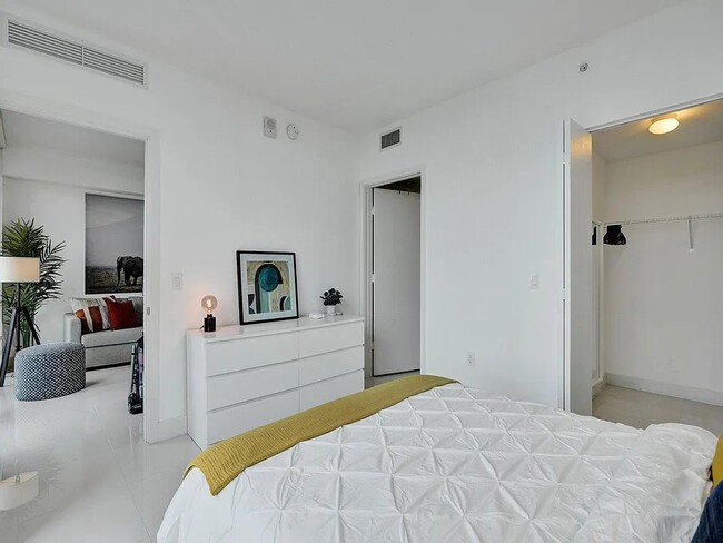 Photo - 121 NE 34th St Unit 1211