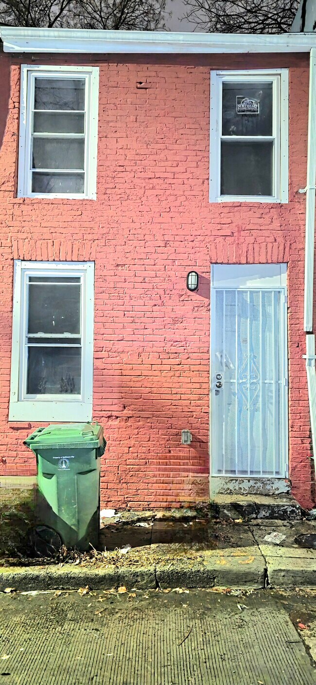 Photo - 120 S Carlton St