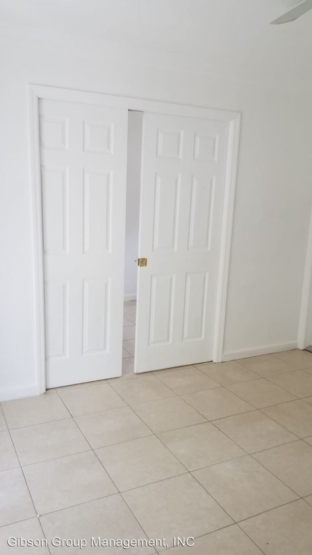 Photo - 528 SW 5th Ave