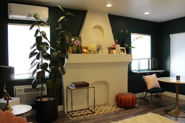 Photo - 323 N Vendome St