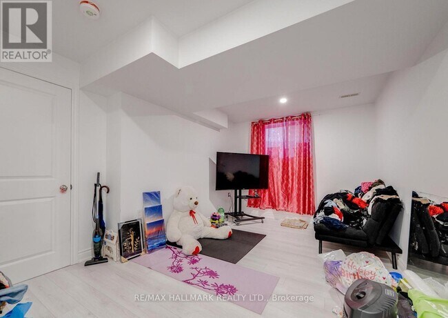 Photo - 11 Burcombe Cross