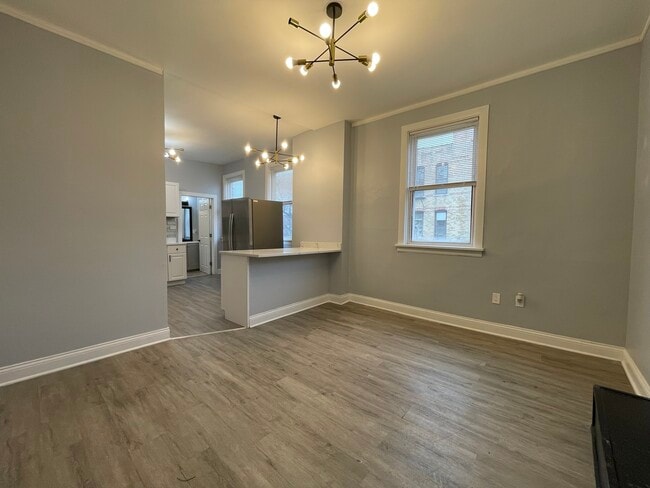 Photo - 2333 W Ohio St Unit 2R