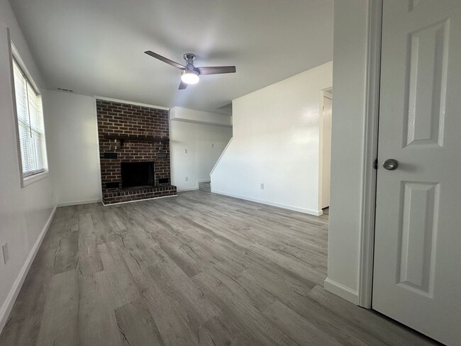 Photo - 408 Myrtlewood Cir